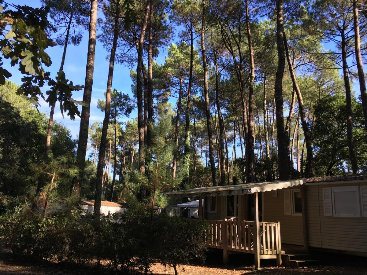 Camping-Village Vacances Les Deux Etangs セノッス - ル・ペノン エクステリア 写真