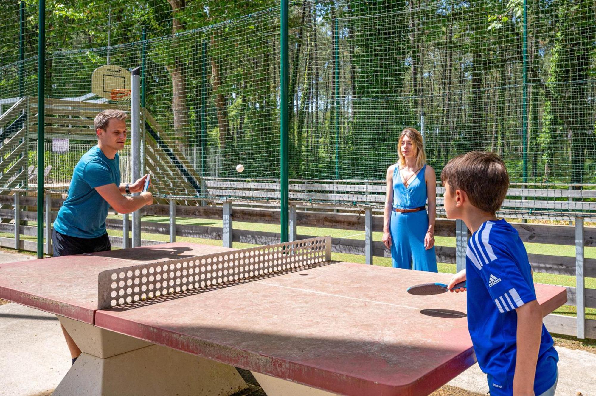 Camping-Village Vacances Les Deux Etangs セノッス - ル・ペノン エクステリア 写真